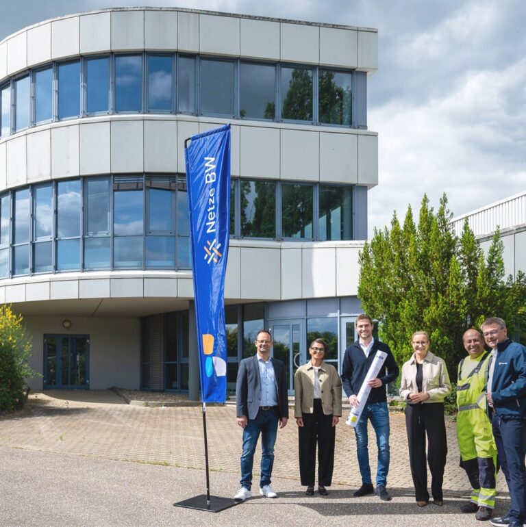NEU- UND UMBAU BETRIEBSZENTRUM