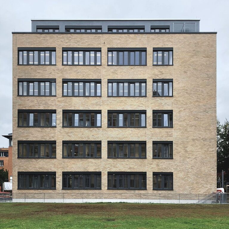 ERWEITERUNG ARBEITSAMT