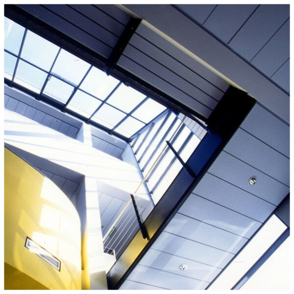 VORSTANDSGEBÄUDE IN DURLACH 
#sunds #architektur #verwaltungsbau #jubiläum #70jahre